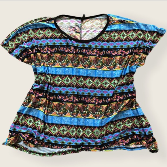 Lapis Tops - Koi Fish Shirt